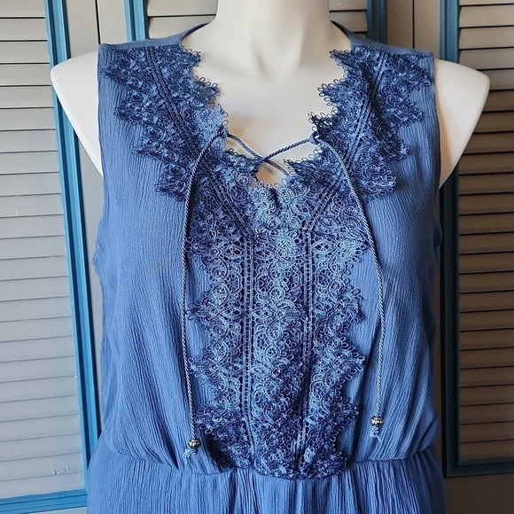 Dress Barn Sleeveless high low blue dress - Picture 3 of 13